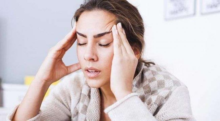 Shkaktarët kryesorë të dhimbjes së fortë të kokës