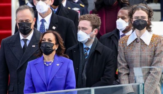 Kontrata modelingu dhe rritje ndjekësish në kohë rekord, kush është thjeshtra e Kamala Harris