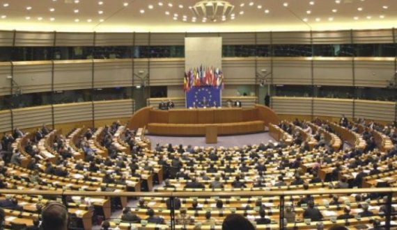 Në Komitetin për Punë të Jashtme të Parlamentit Evropian votohet Raporti për Kosovën, vizat e dialogu dy tema qendrore