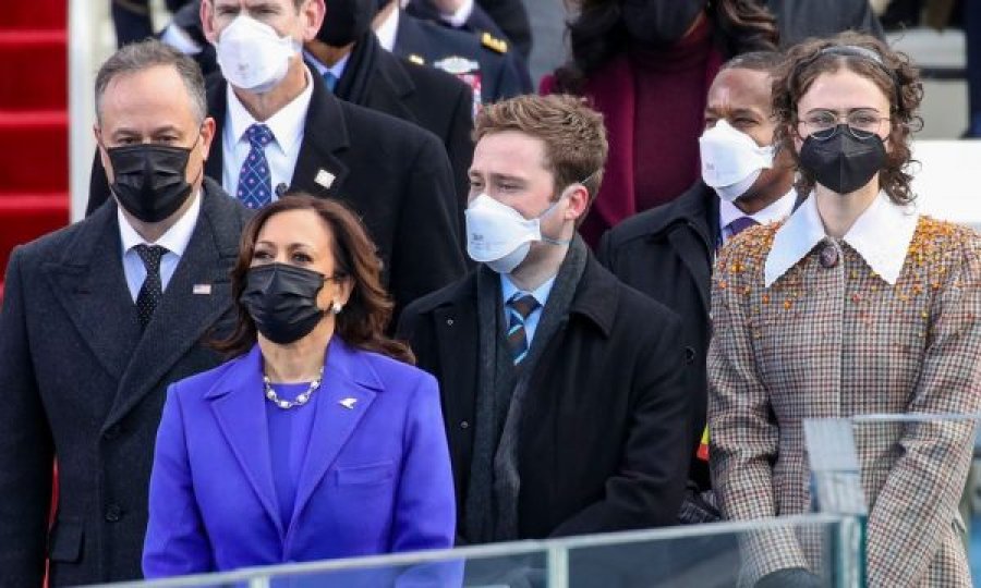 Kontrata modelingu dhe rritje ndjekësish në kohë rekord, kush është thjeshtra e Kamala Harris
