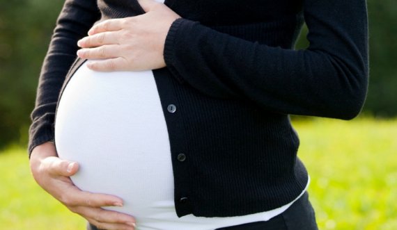 Dosja për 31-vjeçarin nga Vitia që e la shtatzënë të miturën