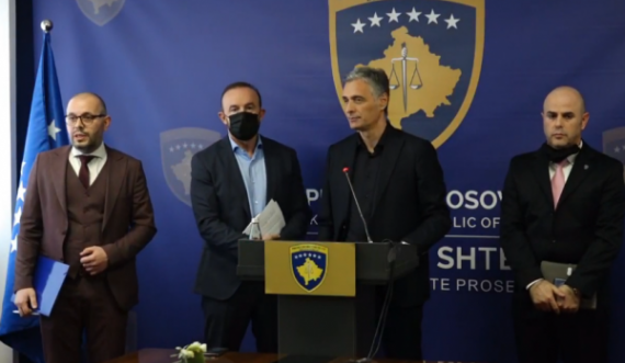 Lajmi i fundit: Në çantat e konfiskuara tek zyrtarët e ministrisë ishin gati gjysmë milion euro