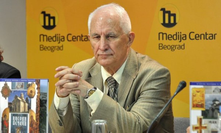 Akademiku serb kërkon që Akademia serbe të dalë me një qëndrim lidhur me Kosovën