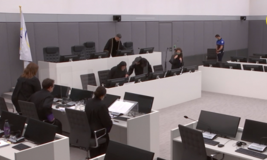 Nis seanca ndaj Gucatit e Haradinajt, gjykatësi e pranon kërkesën e nënkryetarit të OVL-së dhe jep një urdhër