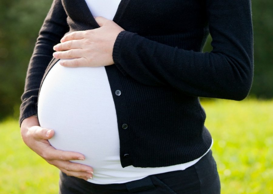 Dosja për 31-vjeçarin nga Vitia që e la shtatzënë të miturën
