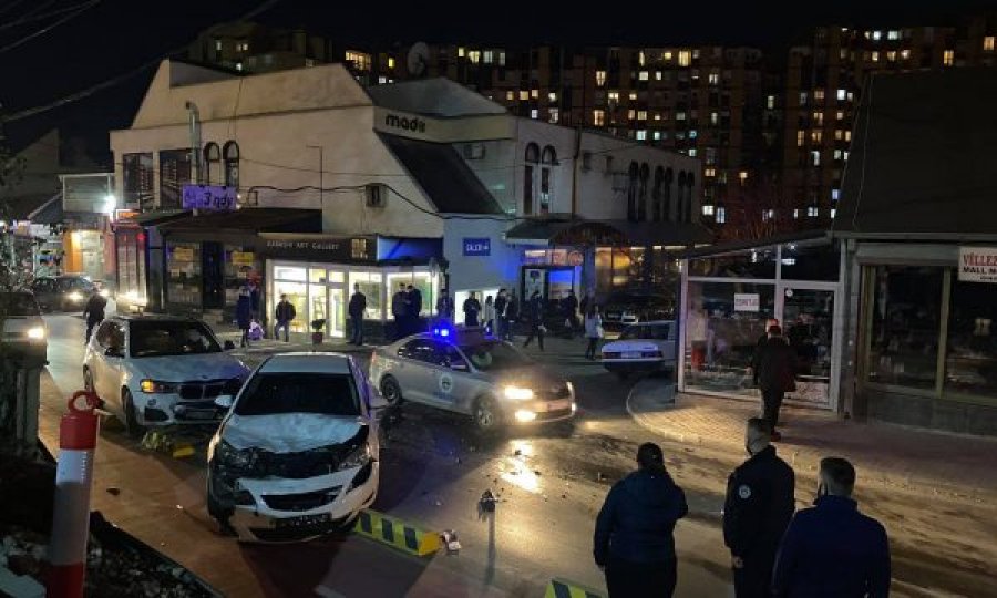Dy persona të lënduar, pamje nga aksidenti i rëndë në Ulpianë
