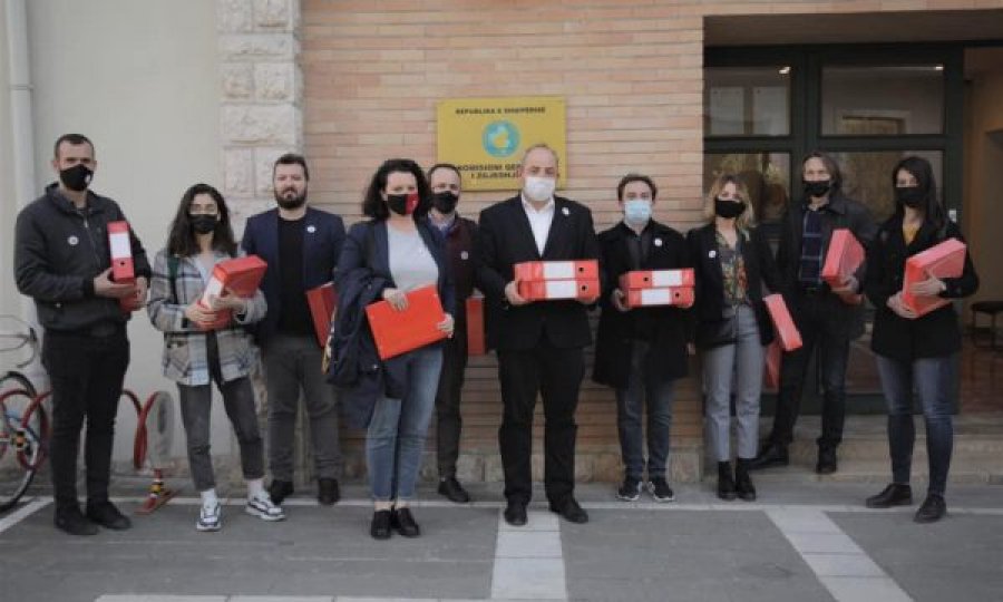 Boiken Abazi i VV’së e zyrtarizon kandidaturën për deputet në Shqipëri