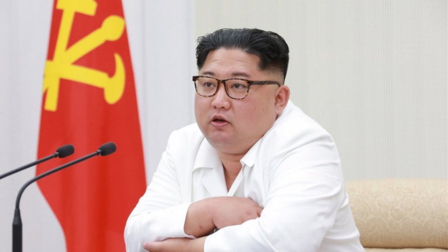 E tmerrshme çka i bëri Kim Jong Un një adoleshenti, veç pse e zuri duke shikuar porno