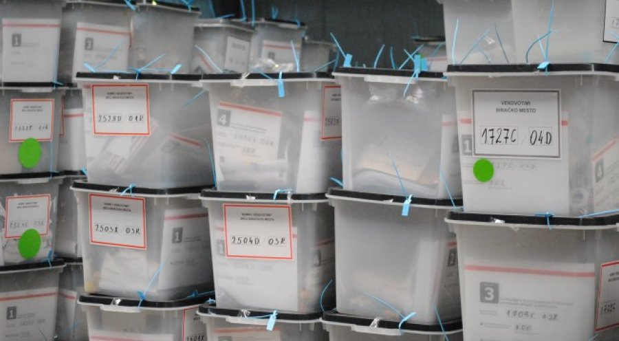 Refuzohen rreth 19 mijë zarfe me fletëvotime të votuesve jashtë vendit