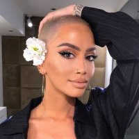 Dafina Zeqiri bëhet operacion