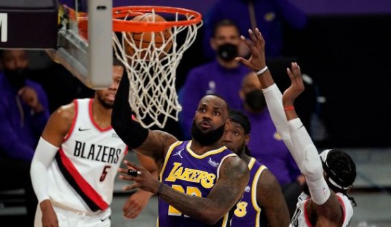 LeBron kthen Lakers te suksesi