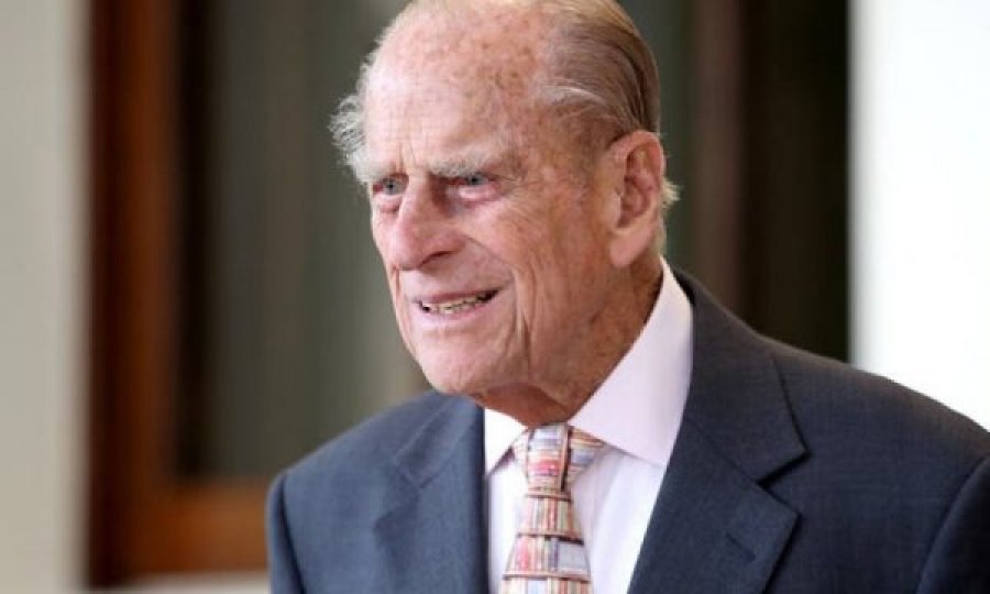 Princi Philip ende në spital, brengoset për të ardhmen e Familjes Mbretërore