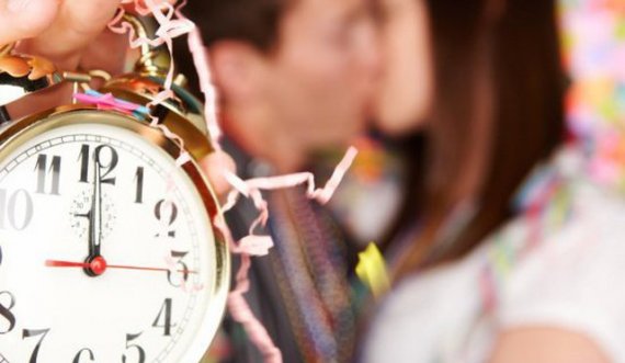 Sjellin fat të keq, cilat janë gjërat që nuk duhet t’i bëni natën