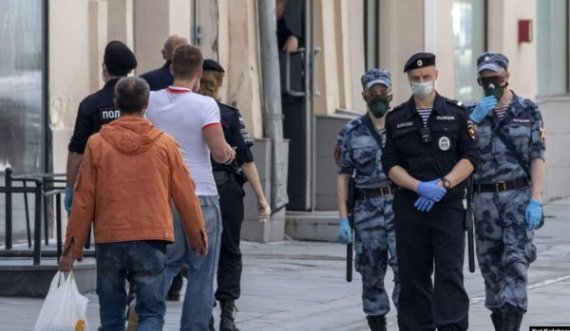COVID-19 dhe rritja e autoritarizmit