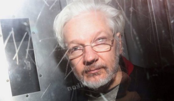 Bllokohet ekstradimi i Julian Assange në SHBA