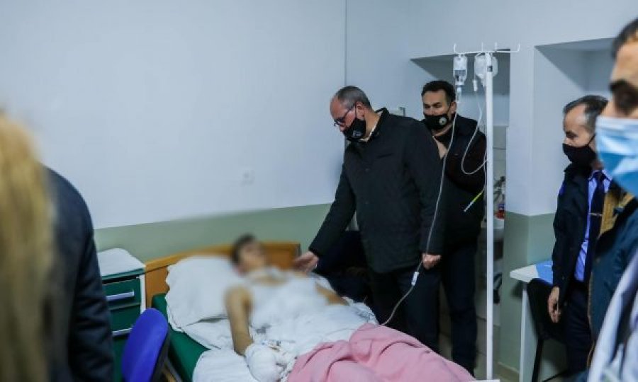 Pacientët e shtirë në spital, kryetari i Ferizajt: Uroj të mos shënohet asnjë viktimë