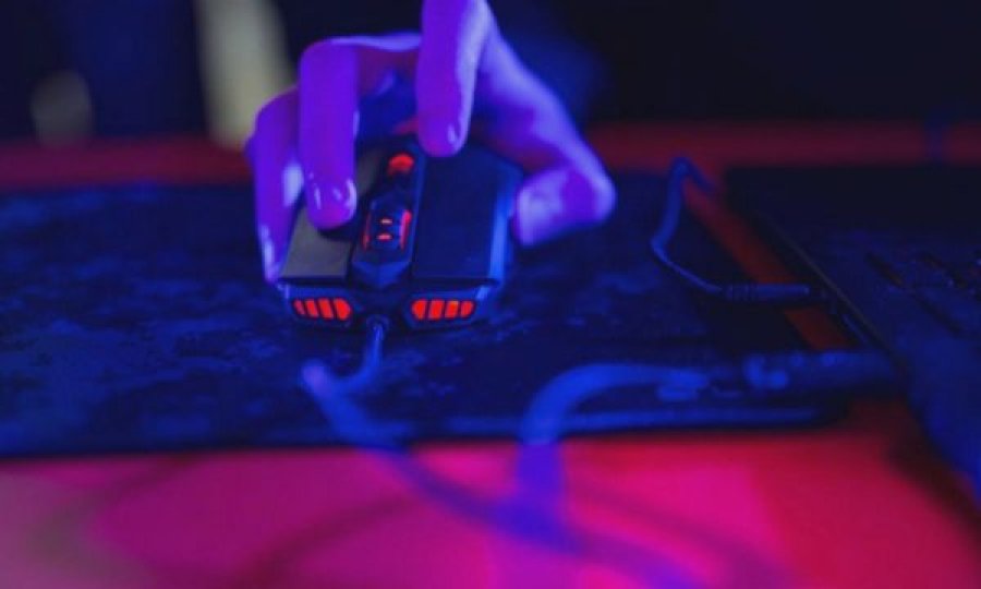 Mashtrimi online, vaksina të COVID-19 për 150 dollarë