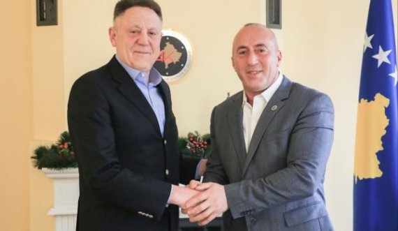 Ramush Haradinaj ia zyrtarizon kandidaturën Gani Dreshajt