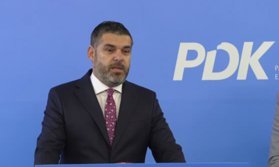 Analisti Ardian Kastrati i bashkohet PDK’së