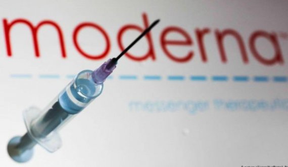 Vaksina Moderna mbron deri në 2 vjet