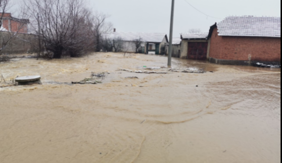 Bllokohen rrugët e dëmtohen objektet, kjo është situata në Malishevë pas reshjeve