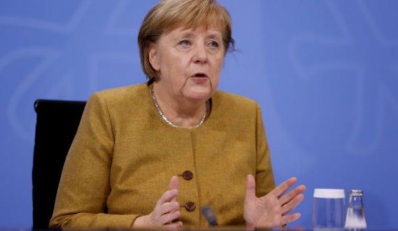 Angela Merkel premton më shumë vaksina për gjermanët