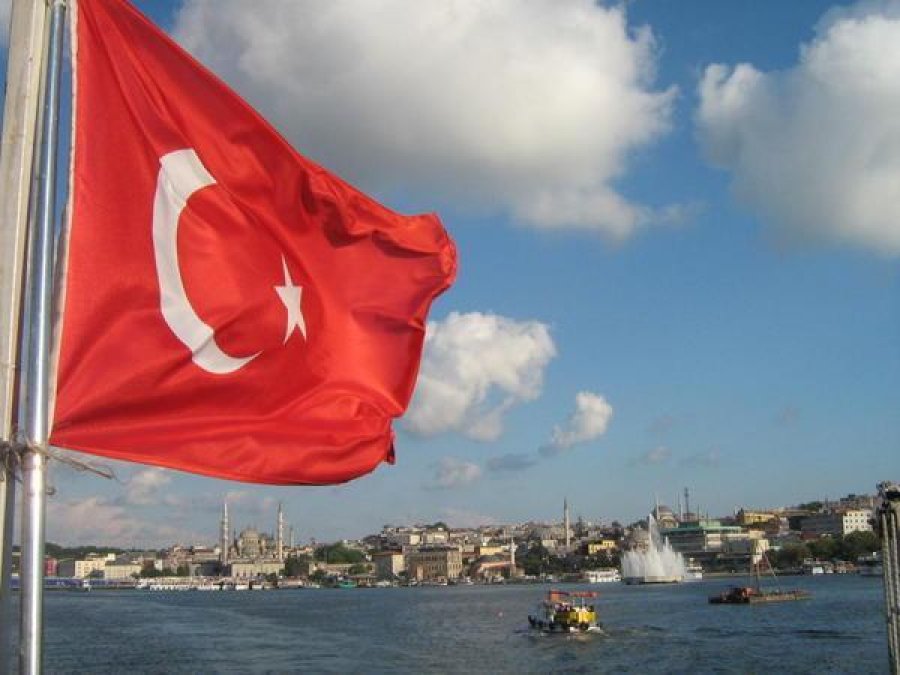 Turqia ka dëbuar mbi 8 mijë e 500 luftëtarë të dyshuar për terrorizëm