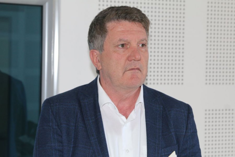 Milaim Zeka:  KQZ nuk do të lejojë kandidimin e Albin Kurtit për deputet