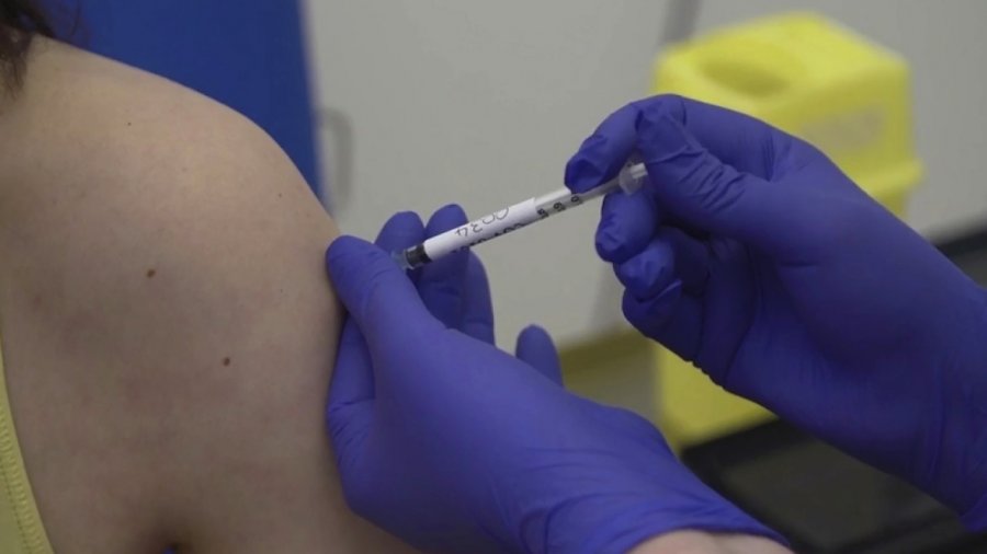 Sot fillon vaksinimi anti-Covid në Shqipëri