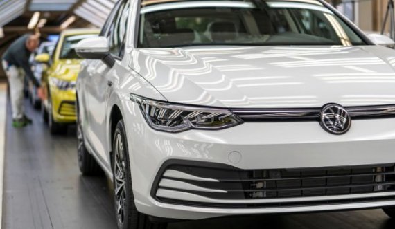 VW do të tërheqë nga tregu 56.000 vetura Golf, kjo është arsyeja