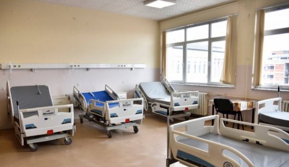 Klinikat interne në QKUK të cilat shërbyen për pacientët me COVID-19, i kthehen normalitetit