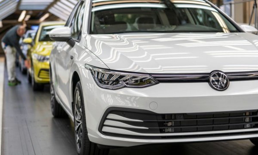 VW do të tërheqë nga tregu 56.000 vetura Golf, kjo është arsyeja