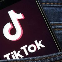 Përdoruesit e TikTok që janë nën moshën 16-vjeçare, do të kalojnë automatikisht në statusin private