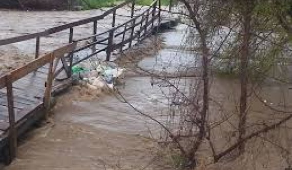 Pas vërshimeve Komuna e Kamenicës shpall Gjendje Emergjente