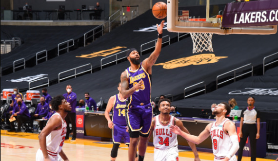 NBA: Lakers triumfon sërish ndaj Rockets