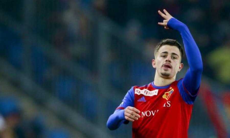 Edon Zhegrova shënon një gol të bukur për Baselin