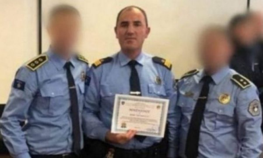 Si morën medalje e mirënjohje policët që akuzohen për vrasje e përdhunim