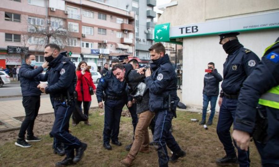 Akuzat se Natyra Kuçi dhe të tjerët u rrahën në stacion policor, IPK nis hetimet