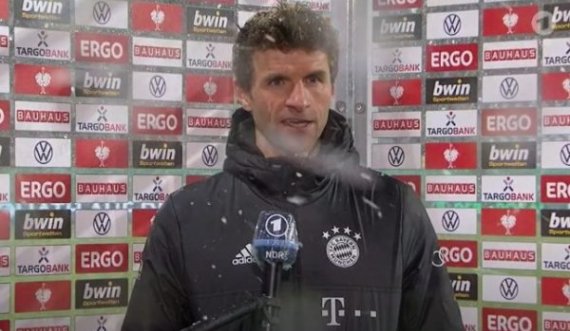 Tërbohet Muller, pasi gazetarja qesh me eliminimin e Bayern Munich nga Kupa e Gjermanisë