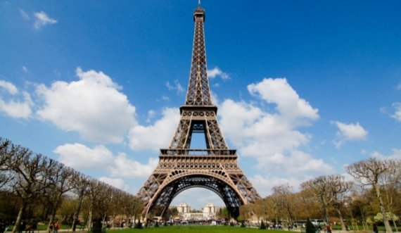 Shteti që e refuzoi Kullën Eiffel, arsyeja do t’ju habisë