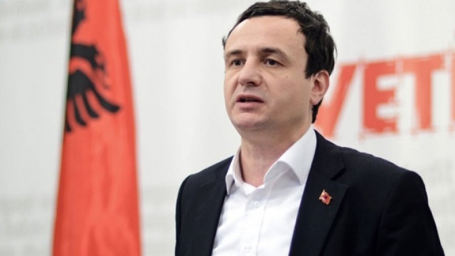 Albin Kurti ironizon me pyetjen për koalicion me PDK’në: Nuk mund të përgjigjem për vitin 2019