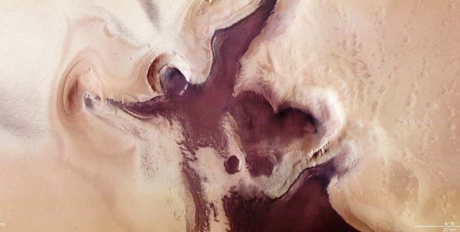 Ekspertët kanë vënë re një zemër në të djathtë të engjëllit