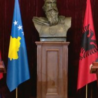 Morali dhe përgjegjshmëria e lartë kombëtare e Presidentëve META në Shqipëri dhe OSMANI në Kosovë