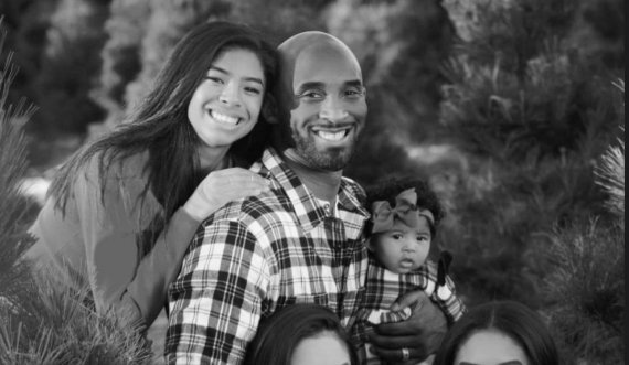 Në prag të 1-vjetorit të ndarjes nga jeta të Kobe Bryant, bashkëshortja e basketbollistit prek me rrëfimin e saj