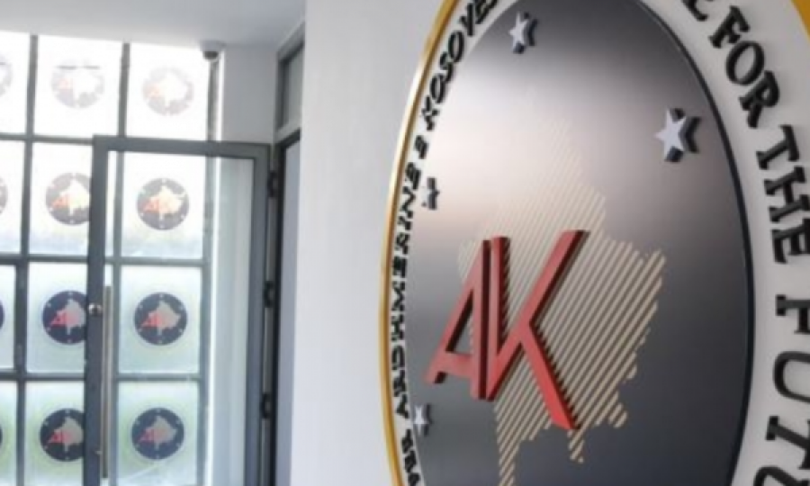  Ish-deputeti në Maqedoninë e Veriut i bashkohet AAK-së 