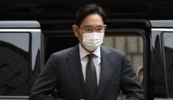 Dënohet me burg trashëgimtari i Samsung: Vendimi i gjykatës ‘shkund’ kompaninë dhe krijon pikëpyetje për të ardhmen