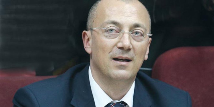 Goran Rakiq: Më mirë e bëjmë luftën brenda institucioneve të Kosovës, sesa në urën e Mitrovicës