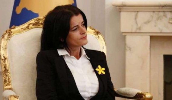 Ish-diplomati kosovar: Vasfije Krasniqi duhet të bëhet ministre e Jashtme