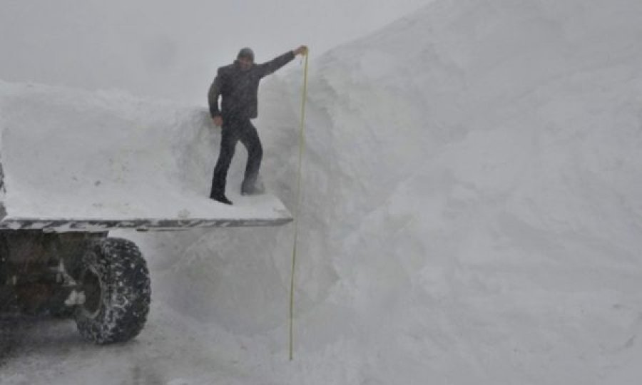 Bora arrin deri në 5 metra në këtë shtet