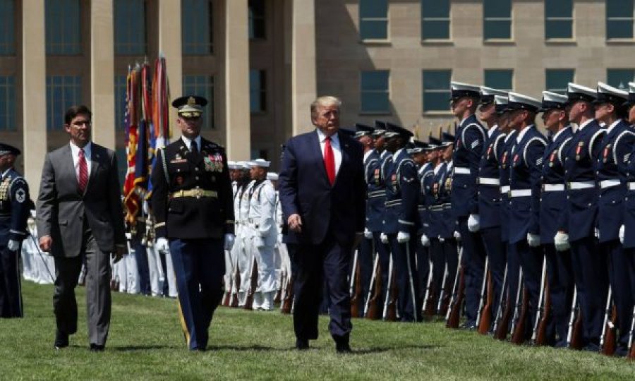 Donald Trump lyp paradë ushtarake në ditën e fundit si president, Pentagoni i thotë “jo”